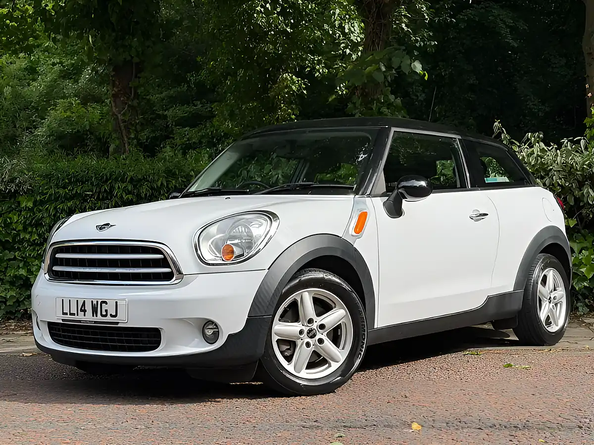 Used 2014 MINI Paceman Cooper White - Interior and Exterior details 7