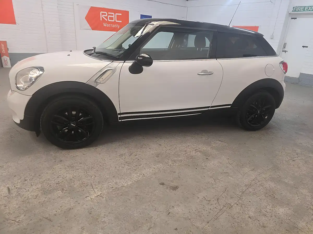 Used 2014 MINI Paceman Cooper White - Interior and Exterior details 6