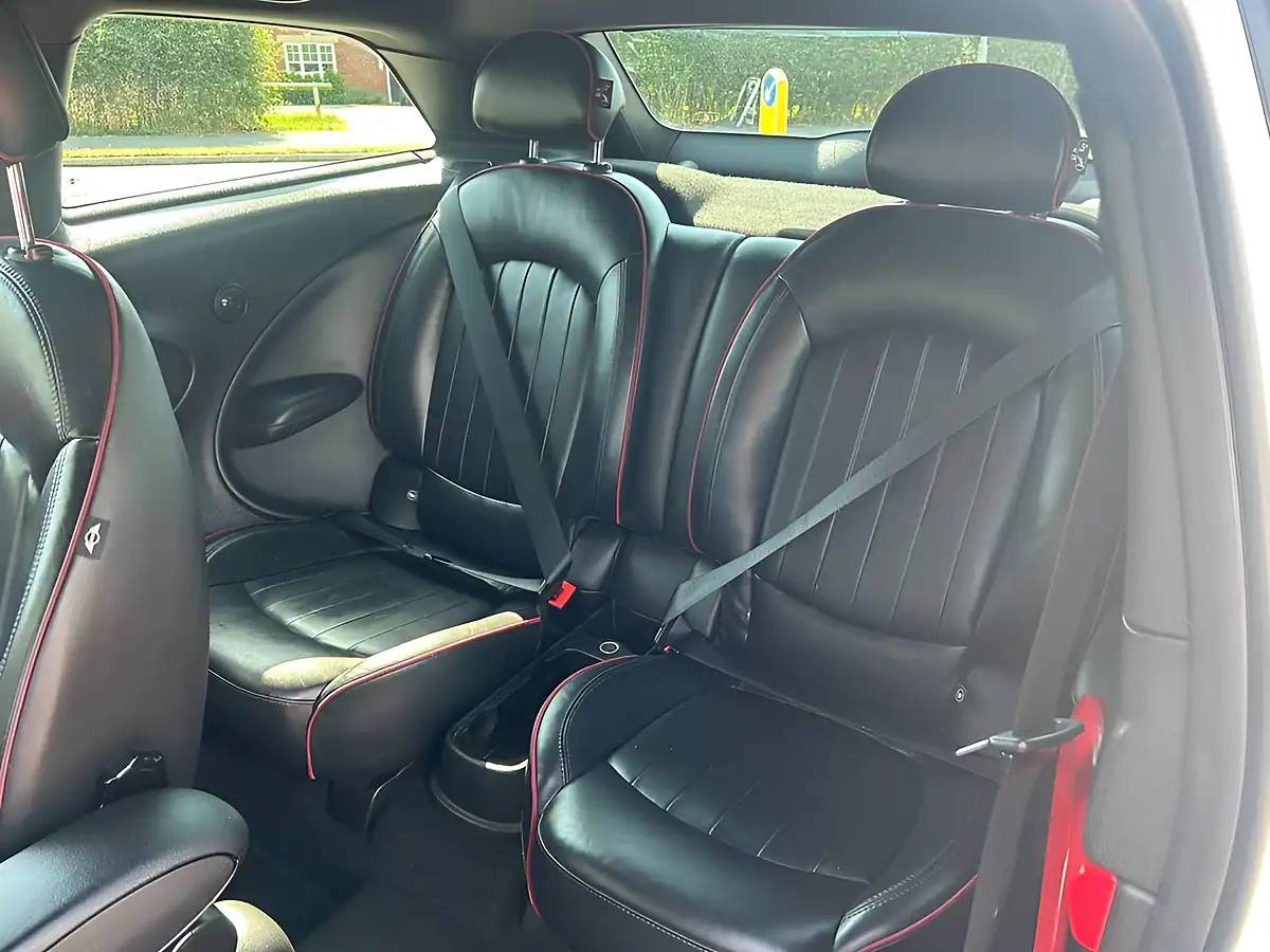 Used 2014 MINI Paceman John Cooper Works White - Interior and Exterior details 10