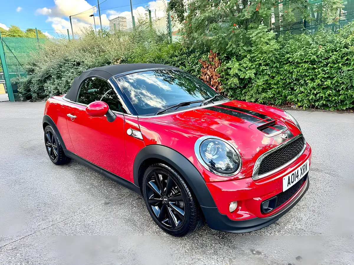 Used 2014 MINI Roadster Chilli Pack Red - Interior and Exterior details 10