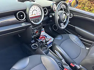 Used 2014 MINI Roadster Chilli Pack Red - Interior and Exterior details 13