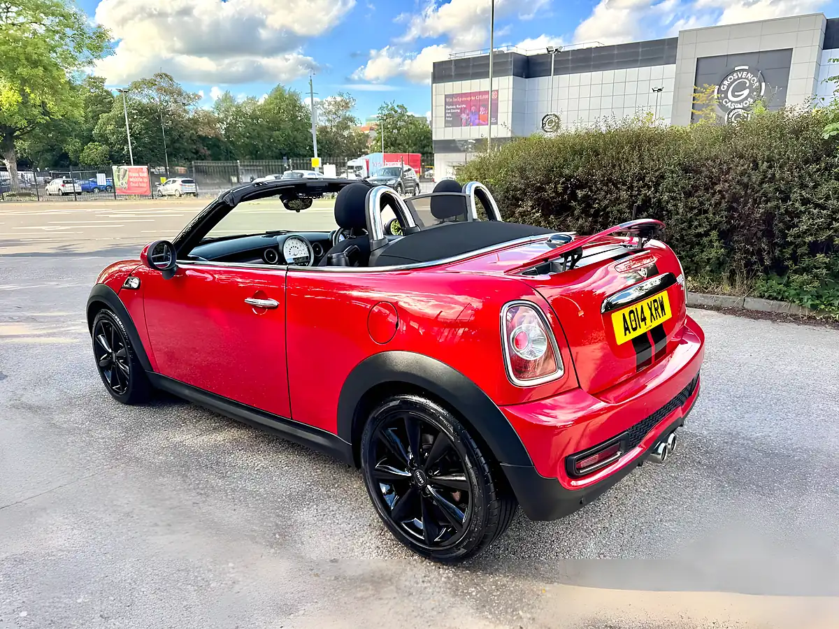 Used 2014 MINI Roadster Chilli Pack Red - Interior and Exterior details 3