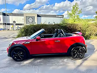 Used 2014 MINI Roadster Chilli Pack Red - Interior and Exterior details 9
