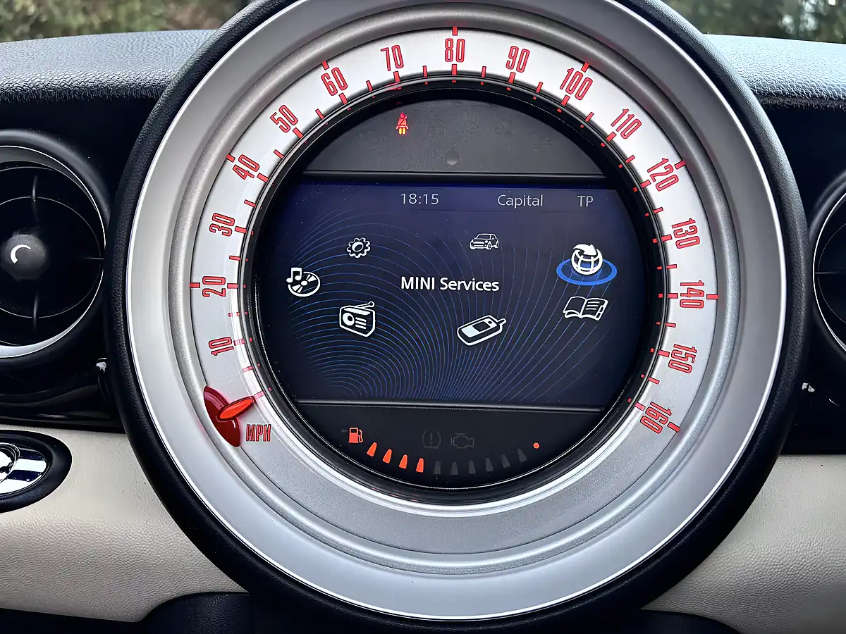 Used 2014 MINI Roadster Cooper Black - Interior and Exterior details 18