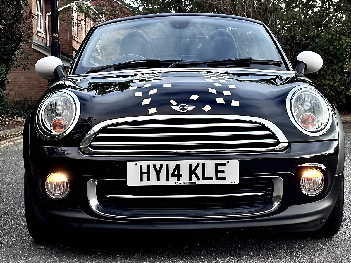 Used 2014 MINI Roadster Cooper Black - Interior and Exterior details 6