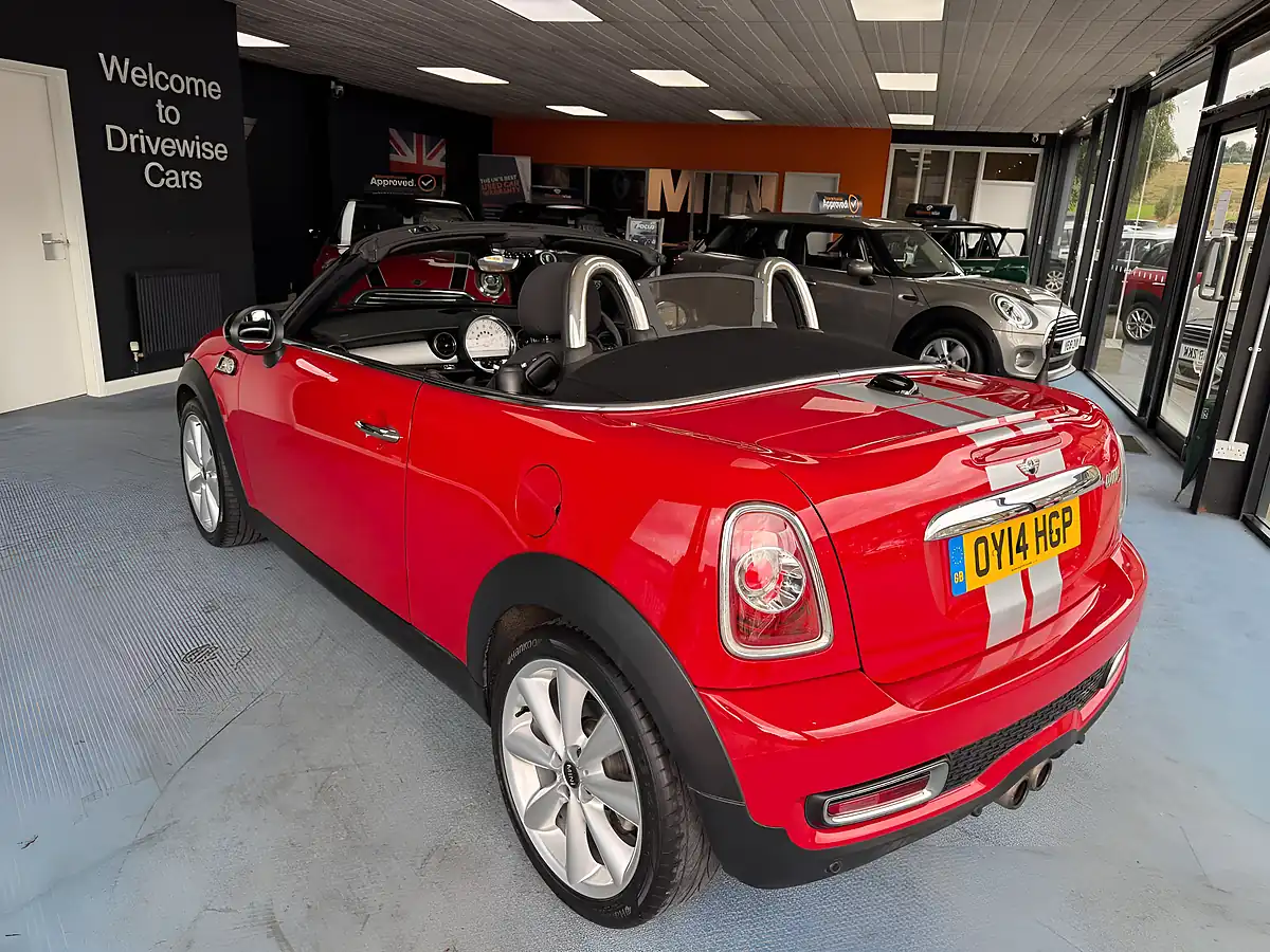 Used 2014 MINI Roadster Cooper S Red - Interior and Exterior details 9