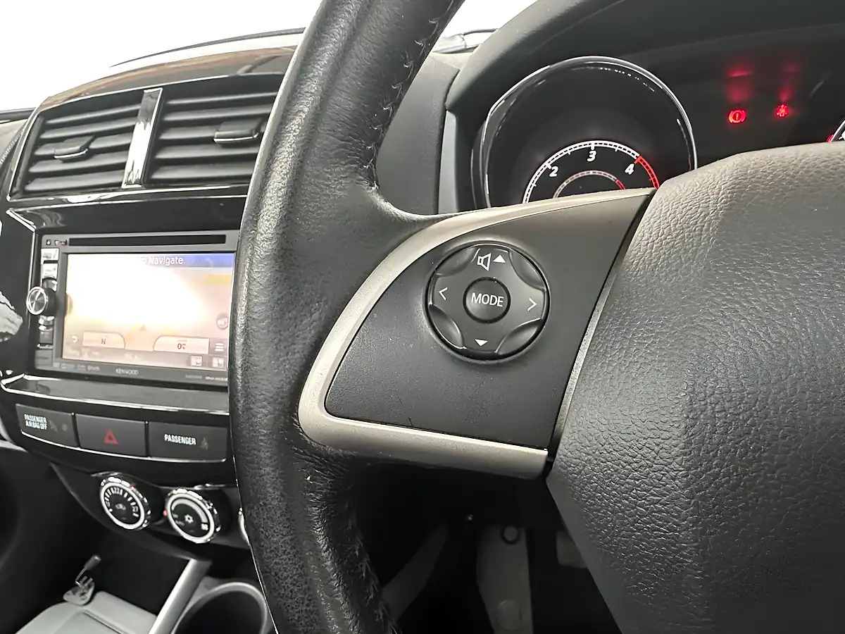 Used 2014 Mitsubishi Asx 4 Atlantic Grey - Interior and Exterior details 10
