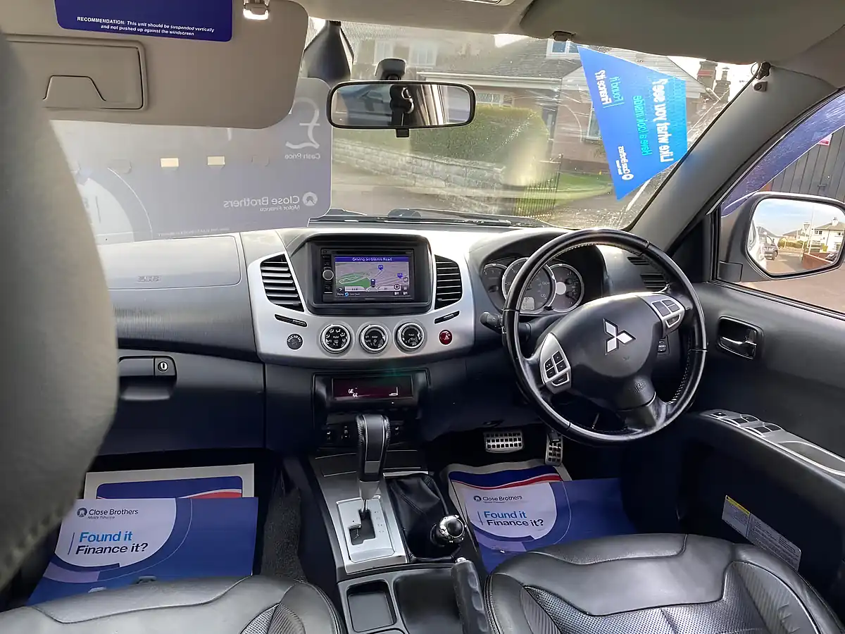 Used 2014 Mitsubishi L200 Barbarian Black White - Interior and Exterior details 10