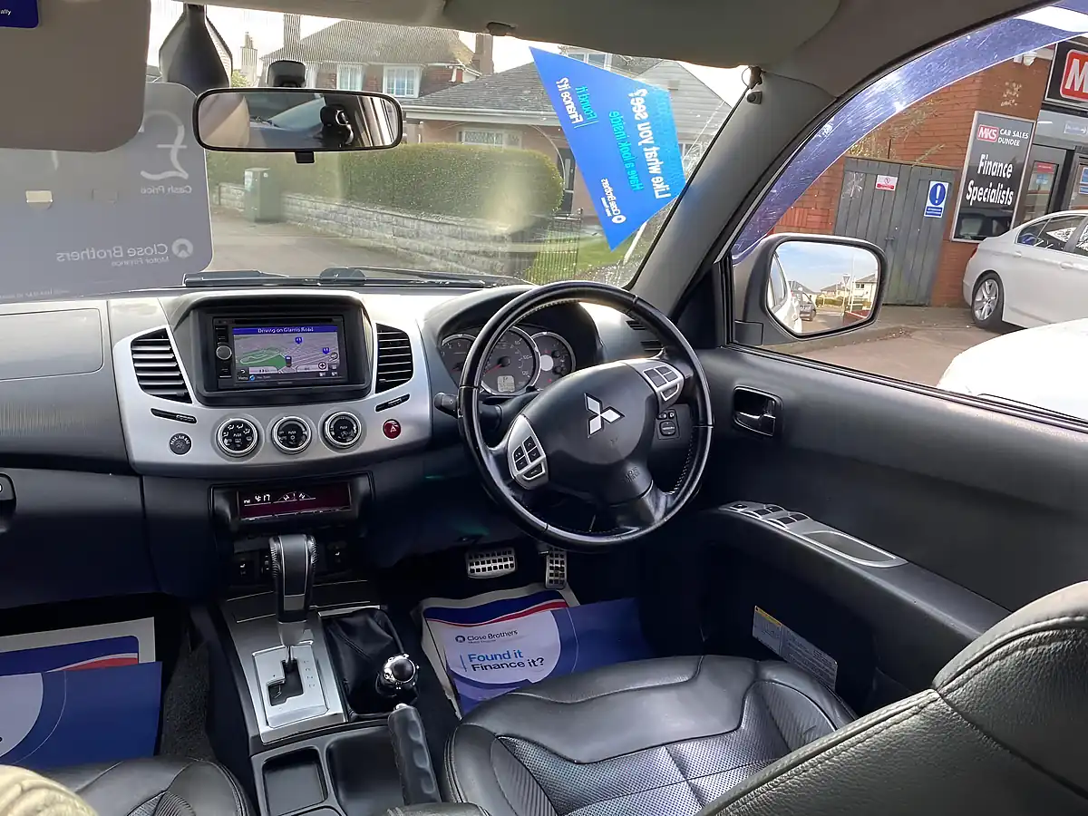 Used 2014 Mitsubishi L200 Barbarian Black White - Interior and Exterior details 13