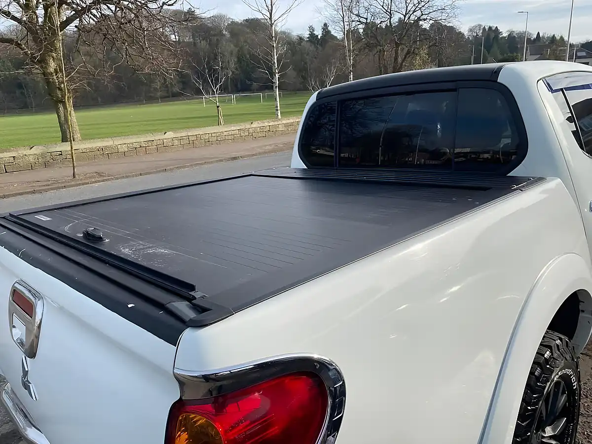 Used 2014 Mitsubishi L200 Barbarian Black White - Interior and Exterior details 7