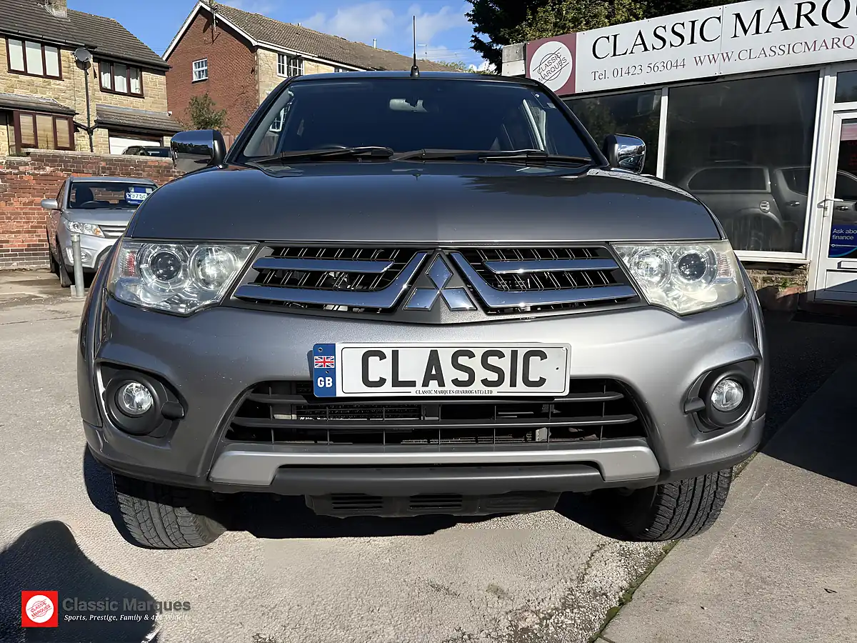 Used 2014 Mitsubishi L200 Barbarian Grey - Interior and Exterior details 5