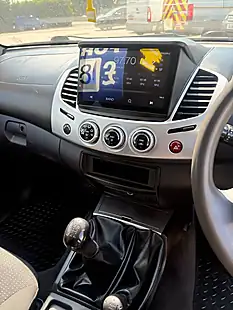 Used 2014 Mitsubishi L200 Trojan Silver - Interior and Exterior details 10