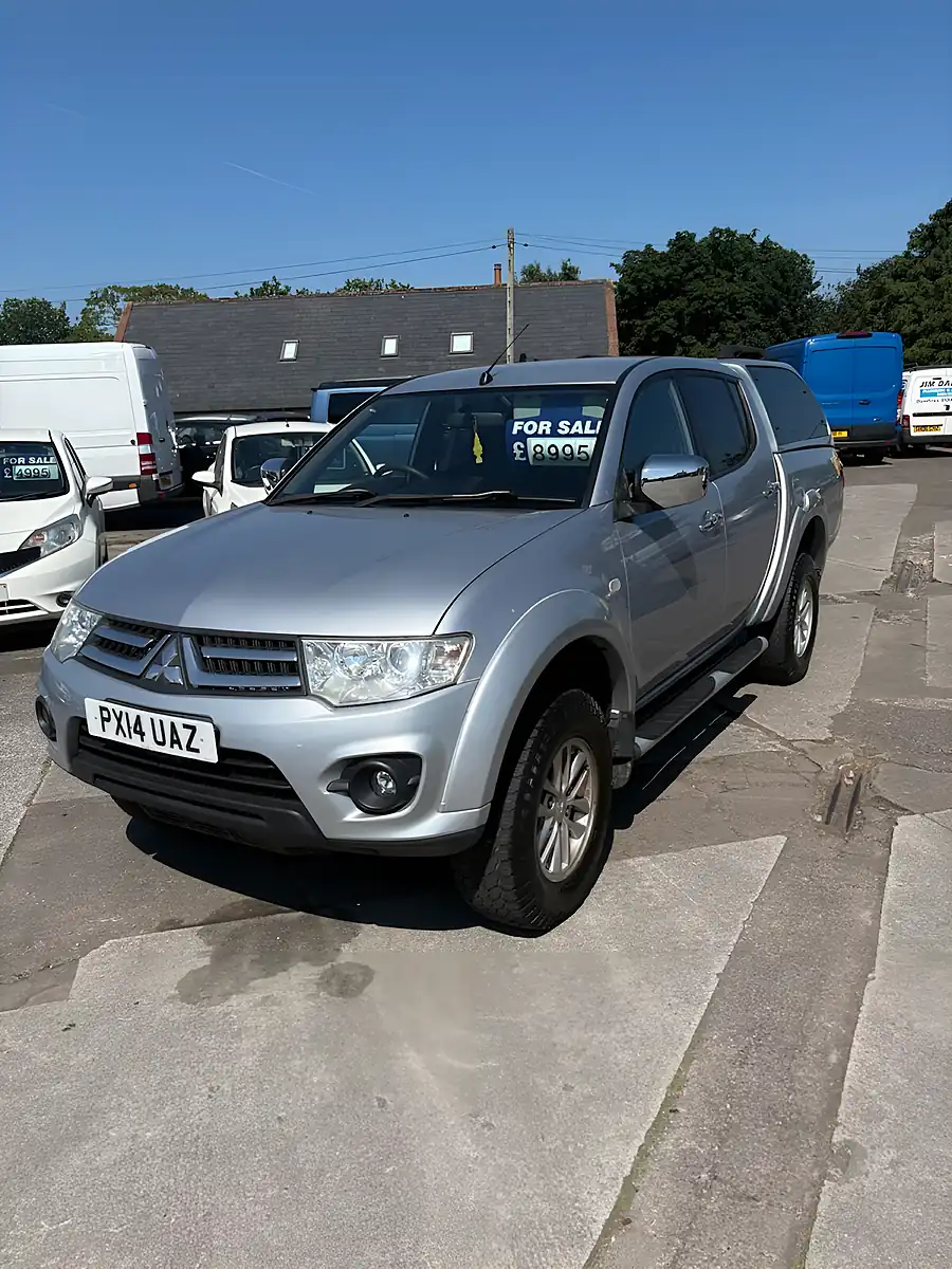 Used 2014 Mitsubishi L200 Trojan Silver - Interior and Exterior details 2