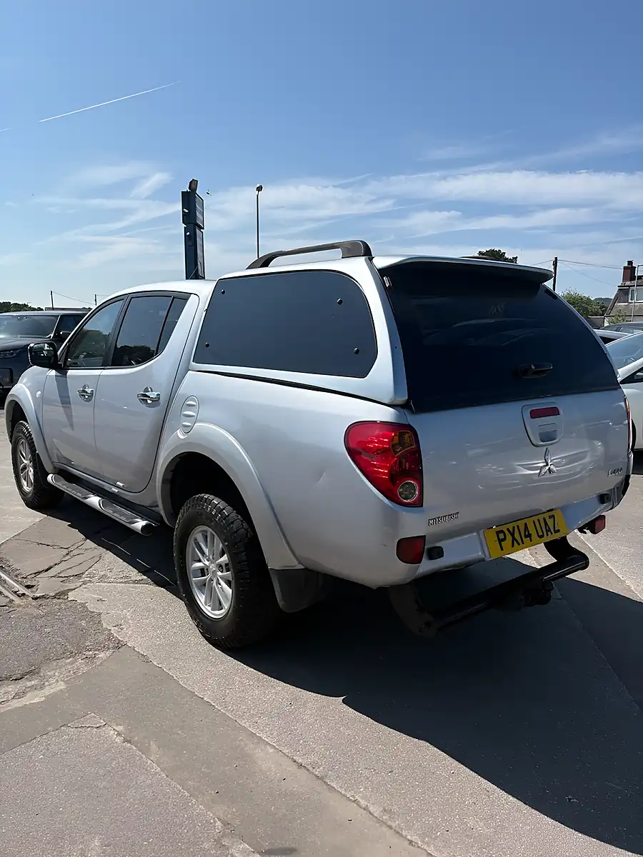 Used 2014 Mitsubishi L200 Trojan Silver - Interior and Exterior details 3