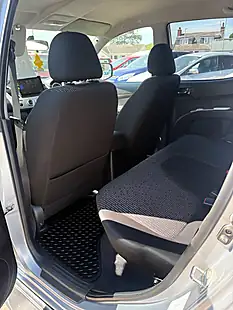 Used 2014 Mitsubishi L200 Trojan Silver - Interior and Exterior details 5