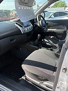 Used 2014 Mitsubishi L200 Trojan Silver - Interior and Exterior details 6