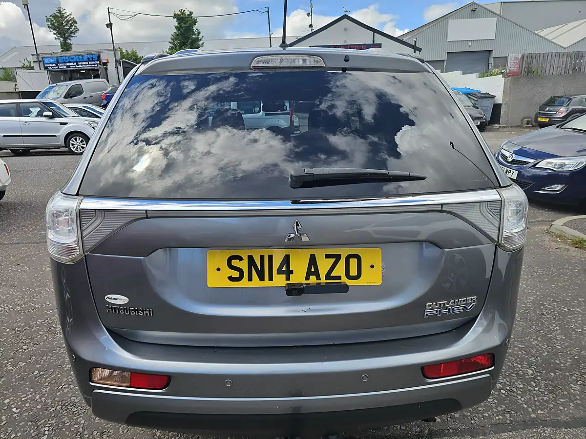 Used 2014 Mitsubishi Outlander Gx 3H Grey - Interior and Exterior details 5