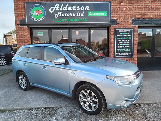 2014 Mitsubishi Outlander GX4h 2.0h 12kWh
