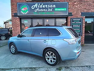 Used 2014 Mitsubishi Outlander GX4h Blue - Interior and Exterior details 15