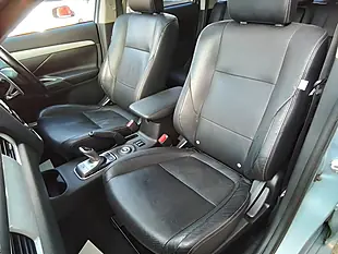 Used 2014 Mitsubishi Outlander GX4h Blue - Interior and Exterior details 18