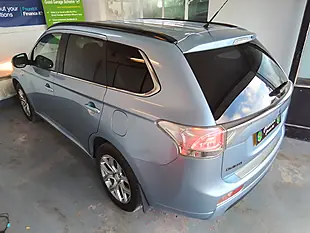 Used 2014 Mitsubishi Outlander GX4h Blue - Interior and Exterior details 8
