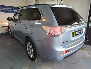 Used 2014 Mitsubishi Outlander GX4h Blue - Interior and Exterior details 9