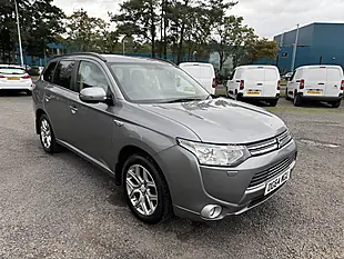 Used 2014 Mitsubishi Outlander GX4h Grey - Interior and Exterior details 3