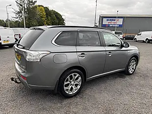 Used 2014 Mitsubishi Outlander GX4h Grey - Interior and Exterior details 5