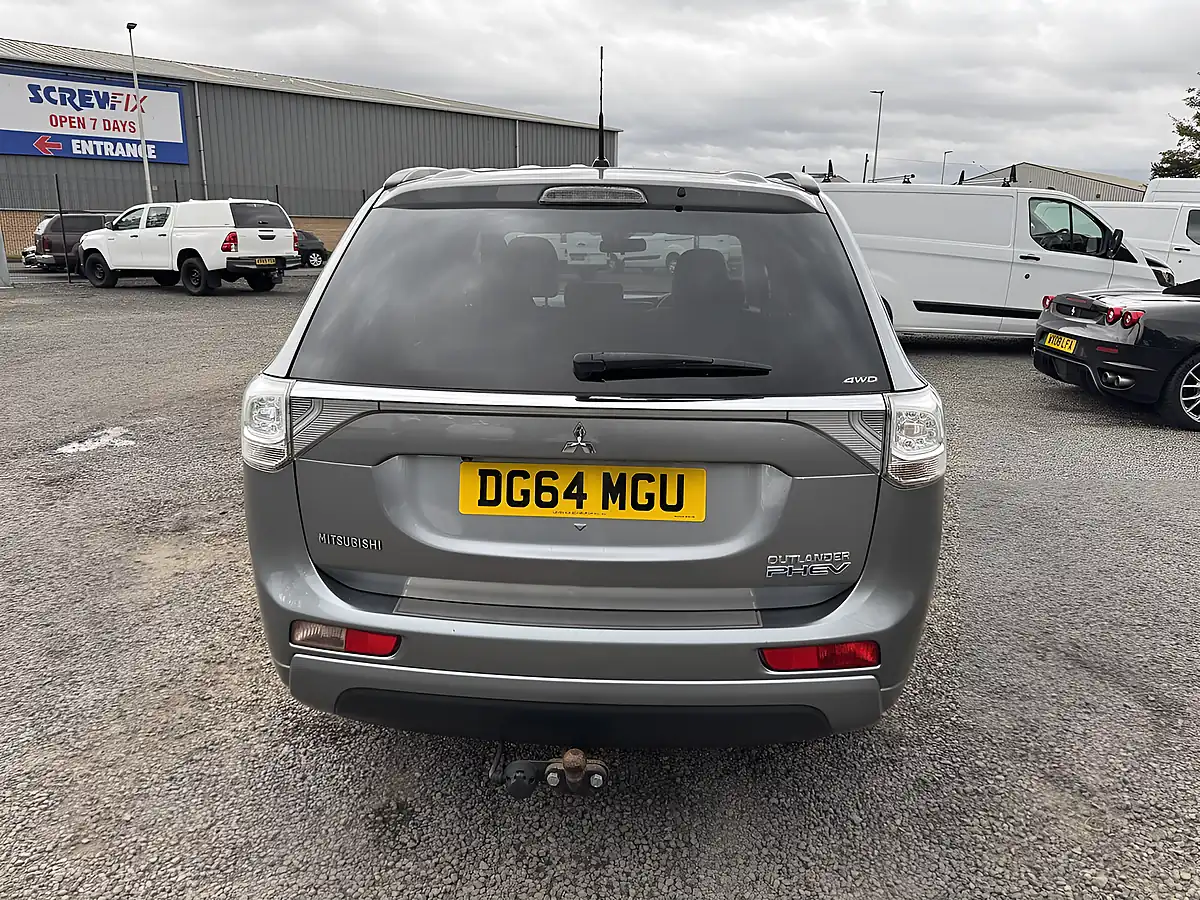 Used 2014 Mitsubishi Outlander GX4h Grey - Interior and Exterior details 6