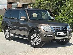 Used 2014 Mitsubishi Shogun SG3 Brown - Interior and Exterior details 12
