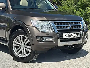 Used 2014 Mitsubishi Shogun SG3 Brown - Interior and Exterior details 16