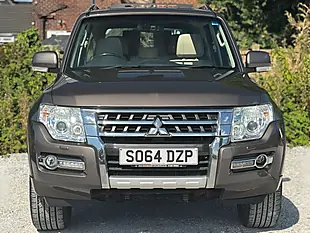 Used 2014 Mitsubishi Shogun SG3 Brown - Interior and Exterior details 5