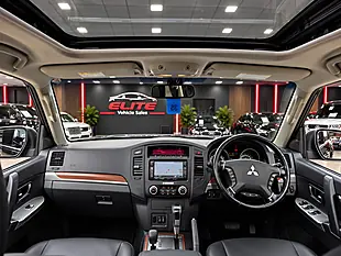 Used 2014 Mitsubishi Shogun SG3 Grey - Interior and Exterior details 5