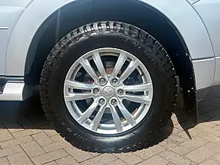 Used 2014 Mitsubishi Shogun SG3 Silver - Interior and Exterior details 14