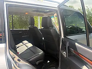 Used 2014 Mitsubishi Shogun SG3 Silver - Interior and Exterior details 19