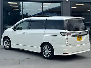 Used 2014 Nissan Elgrand Exclusive Vip White - Interior and Exterior details 10