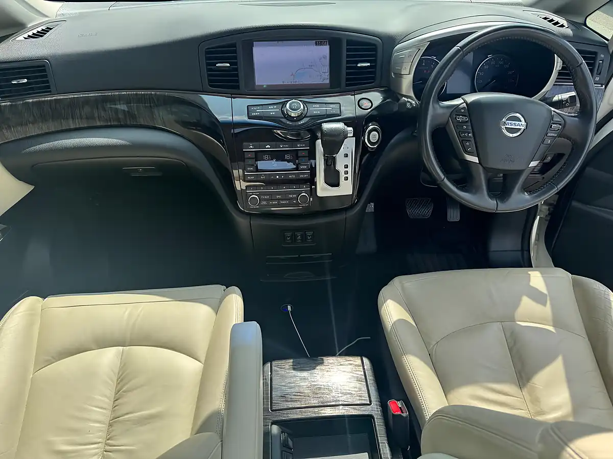 Used 2014 Nissan Elgrand Exclusive Vip White - Interior and Exterior details 11