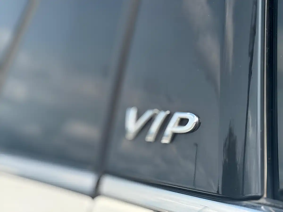 Used 2014 Nissan Elgrand Exclusive Vip White - Interior and Exterior details 19