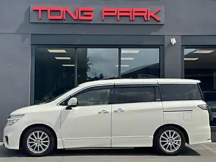 Used 2014 Nissan Elgrand Exclusive Vip White - Interior and Exterior details 5