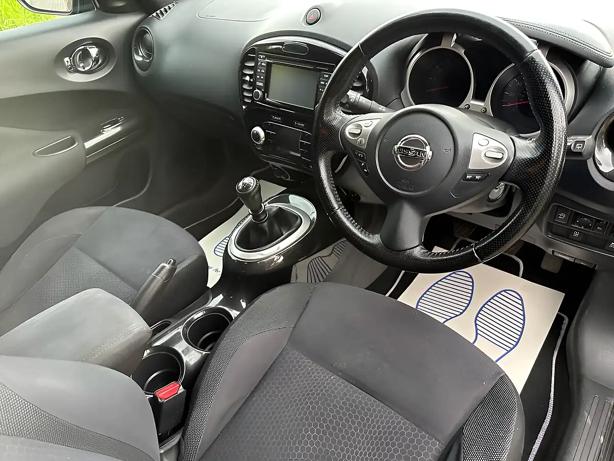 Used 2014 Nissan Juke Acenta Premium Black - Interior and Exterior details 2