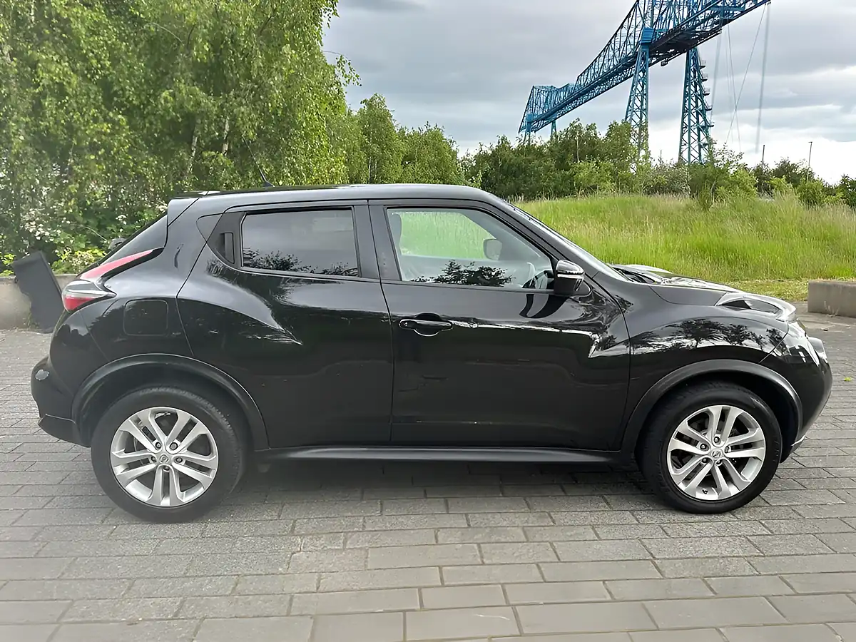 Used 2014 Nissan Juke Acenta Premium Black - Interior and Exterior details 9