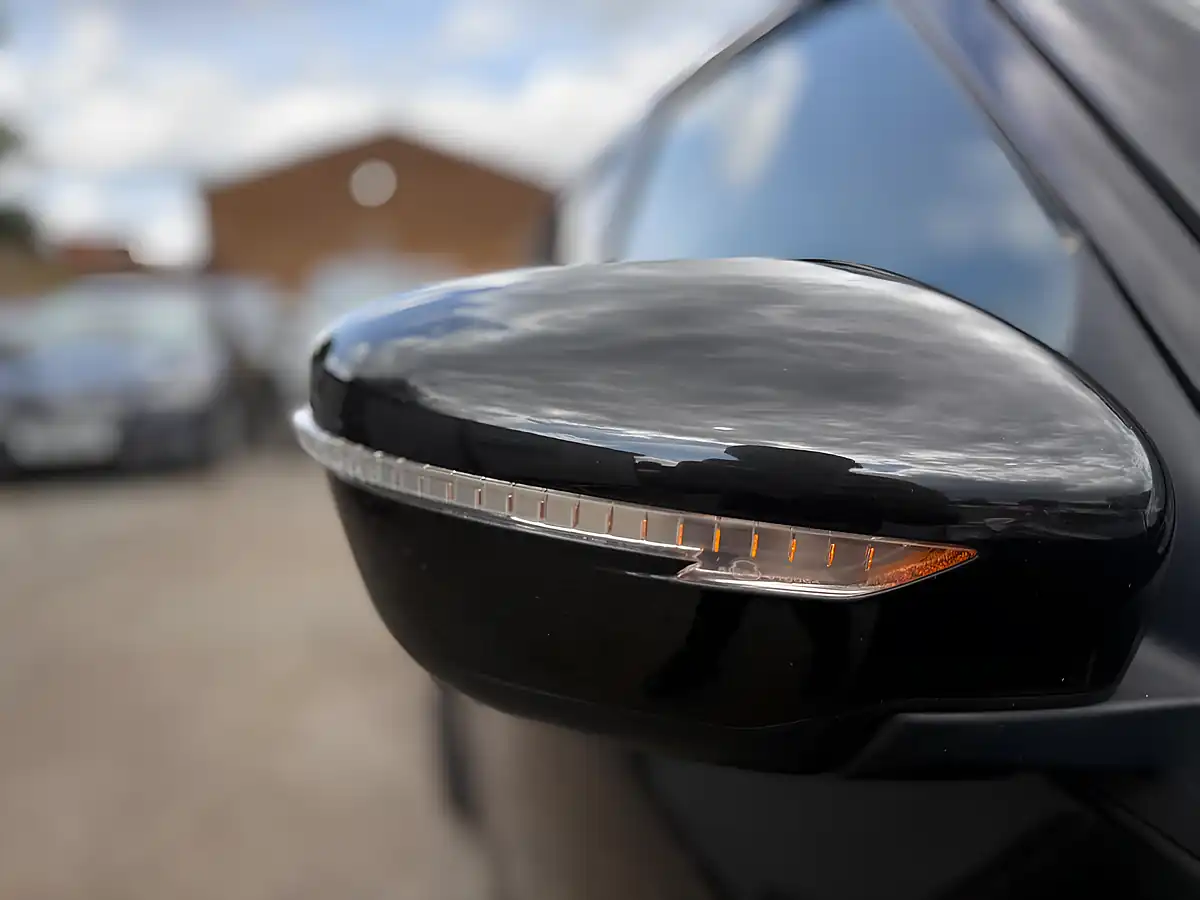 Used 2014 Nissan Juke Acenta Premium Black - Interior and Exterior details 18