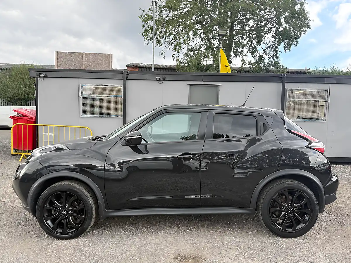 Used 2014 Nissan Juke Acenta Premium Black - Interior and Exterior details 4