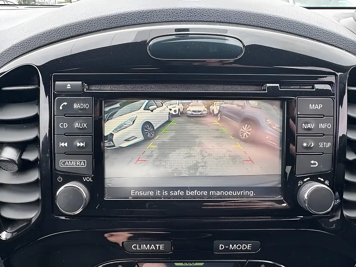 Used 2014 Nissan Juke Acenta Premium Black - Interior and Exterior details 10