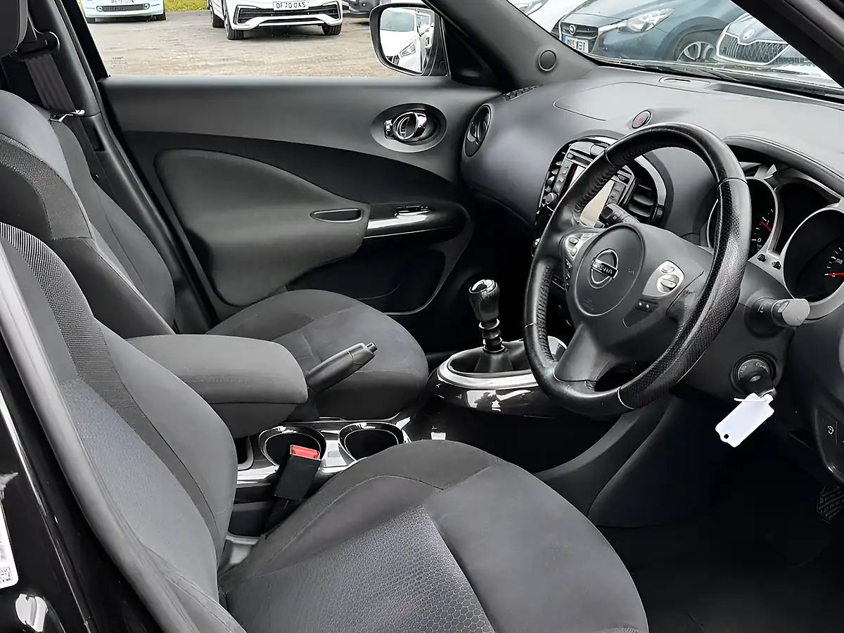 Used 2014 Nissan Juke Acenta Premium Black - Interior and Exterior details 2