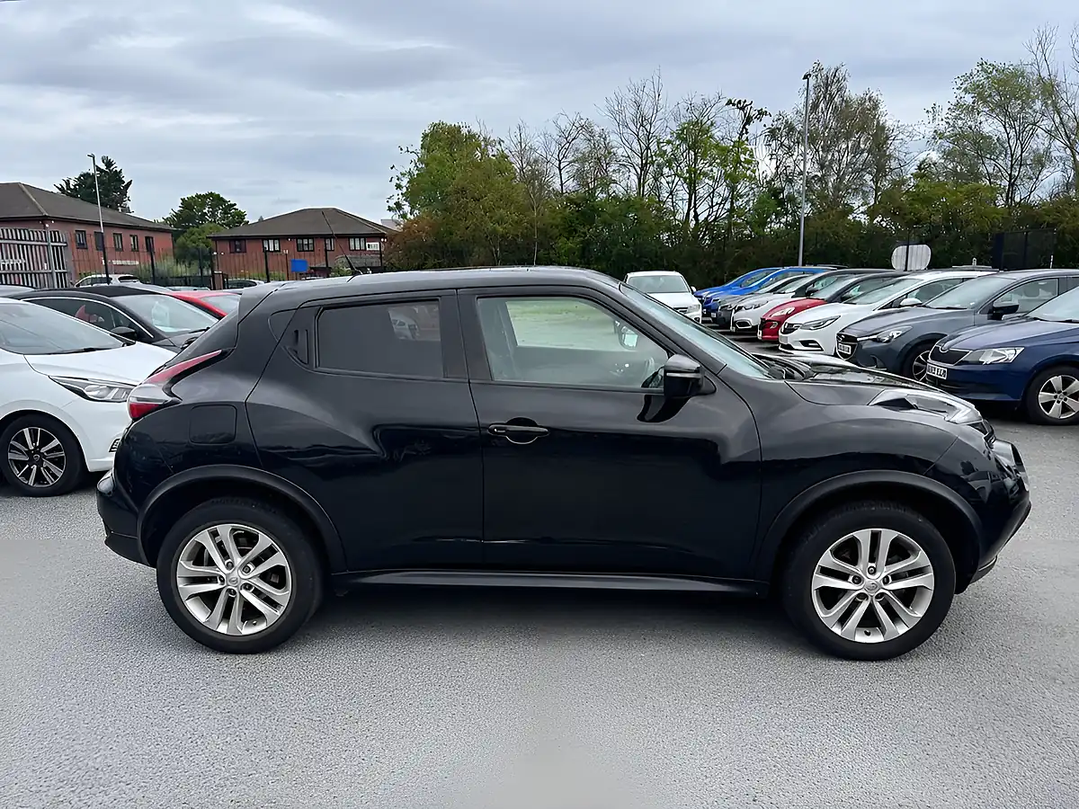 Used 2014 Nissan Juke Acenta Premium Black - Interior and Exterior details 7