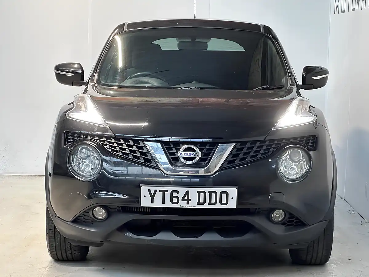 Used 2014 Nissan Juke Acenta Premium Black - Interior and Exterior details 2