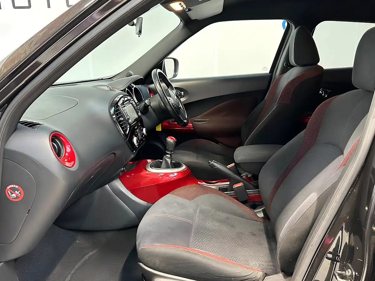 Used 2014 Nissan Juke Acenta Premium Black - Interior and Exterior details 8