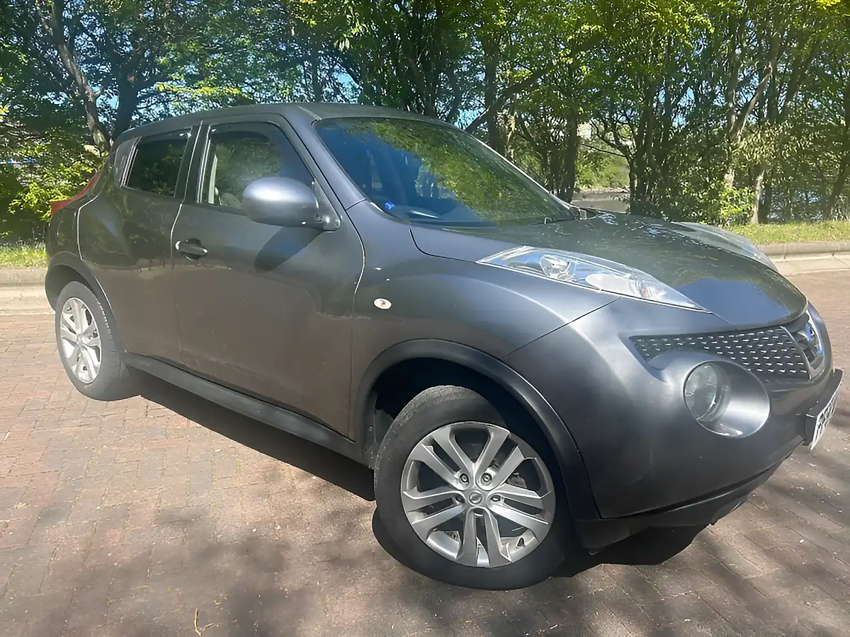 Used 2014 Nissan Juke Acenta Premium Grey - Interior and Exterior details 4