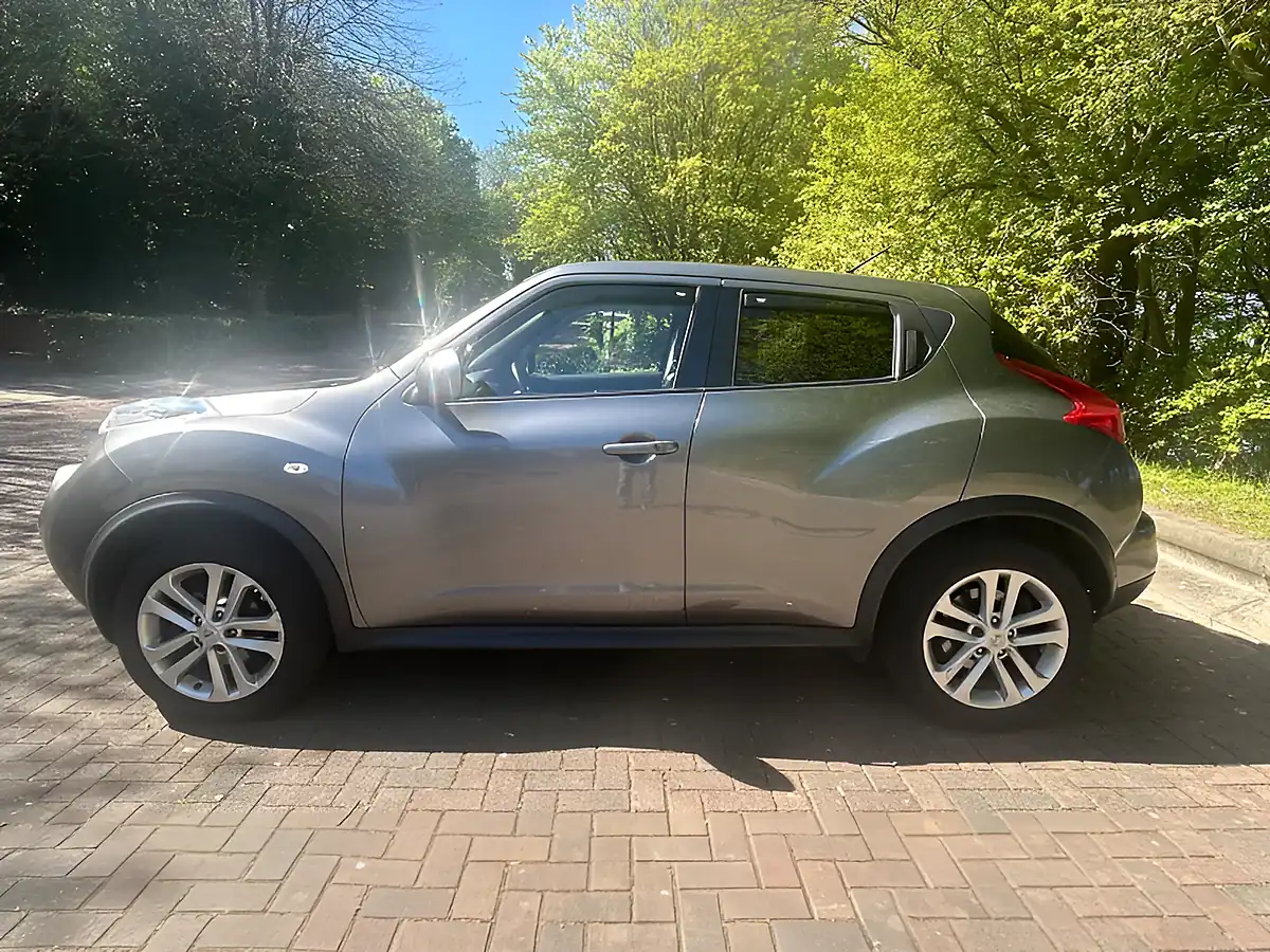 Used 2014 Nissan Juke Acenta Premium Grey - Interior and Exterior details 7